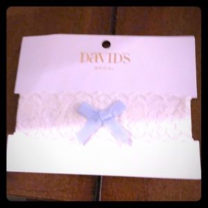 David’s bridal wedding garter NWT ivory color